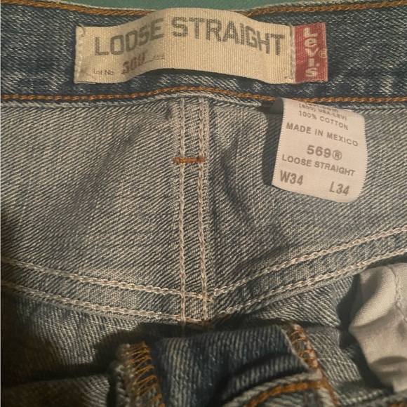 Men’s “Levi Strauss” Blue Jeans - Picture 2 of 5